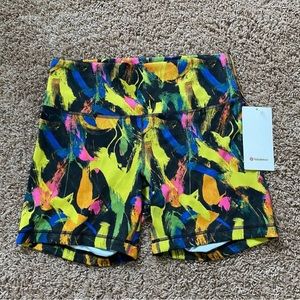 Lululemon Wunder Train HR Short 6” Undertone Black Multi. Size 4